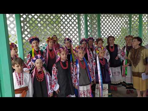 Видео: Заробітчанська пісня з Донеччини.Театр пісні "Берегиня" худ.кер.Хоружій Л., м.Добропілля