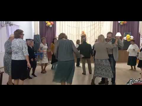 Видео: Хуторянка