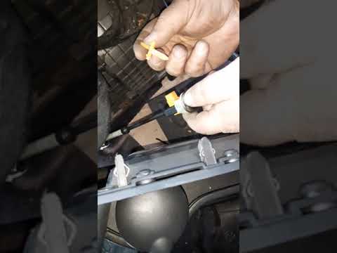 Видео: Поменял тросики кпп Рено Мастер 3