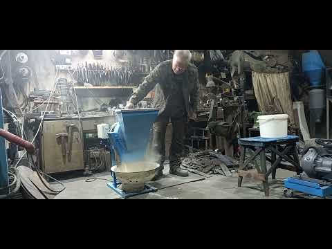 Видео: Зернодробилка 220 в для Славика