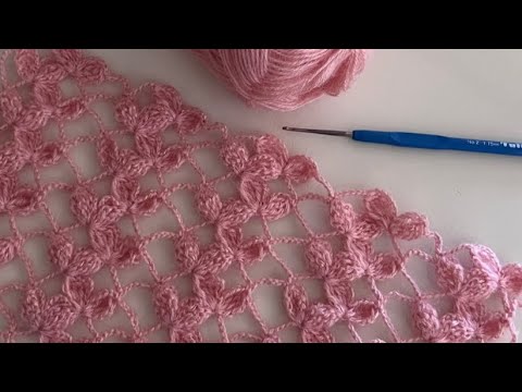 Видео: Простое и быстрое вязание крючком прямоугольной шали для начинающих / Схема шали спицами