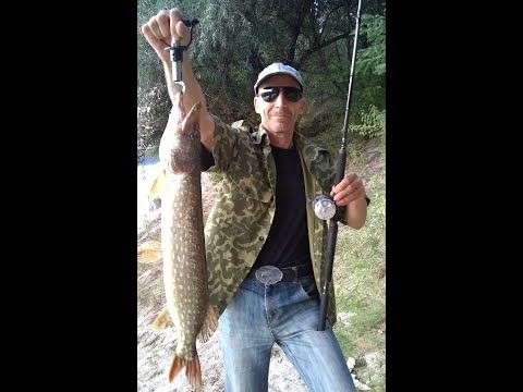 Видео: Щука на джерк - как поймать очень пассивную щуку ?