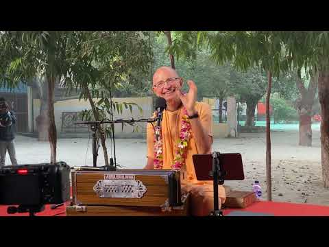 Видео: Бхакти Вигьяна Госвами в Гокуле на Говардхан-ретрите 2023