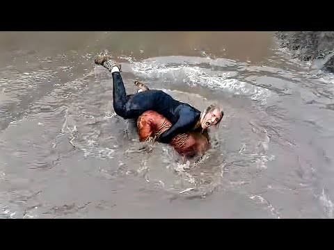 Видео: 50 Самых Нелепых Моментов, Снятых на Камеру