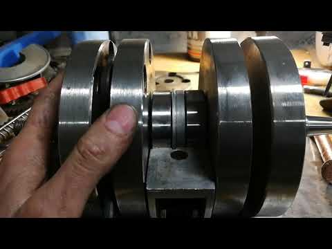 Видео: Центровка коленвала Ява