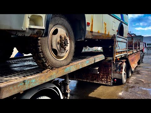 Видео: Такую погрузку вижу впервые! Потрачено два колеса и куча времени