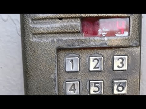 Видео: Город Адлер Ул. Блиново 8, 1 подъезд с домофоном VIZIT т302