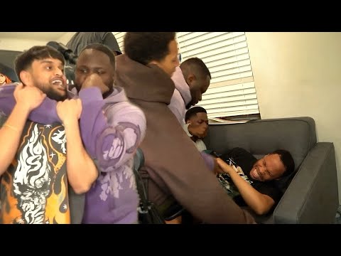 Видео: Дилан, Дес и Бен нападают в честь Месяца афроамериканской истории 😂