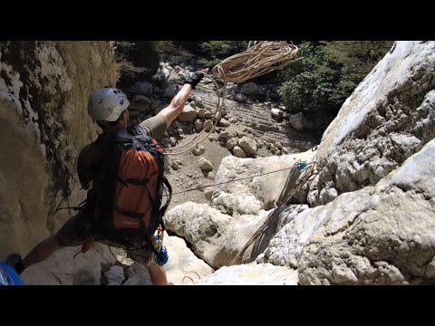 Видео: Каньонинг сухие Агурские водопады 30 8 2023