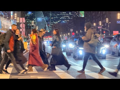 Видео: Прогулка по Москве