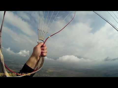 Видео: Прыжок с парашютом Д-10