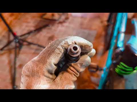 Видео: Разборка вилки Zoom HL 389 на Stels Adrenalin