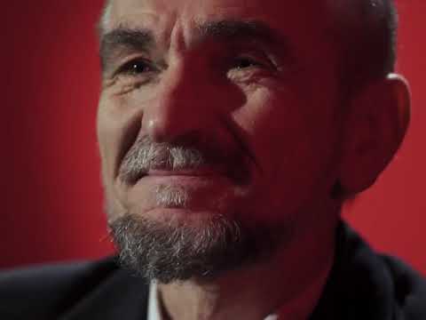 Видео: Олег Стефан у виставі "Намалюй мені літак"