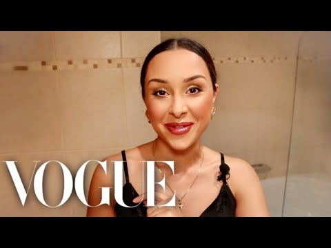 Видео: 6 правил красоты и макияжа.Ты себя полюбишь!Уход за собой.Vogue,Анна Сергованцева в деле!