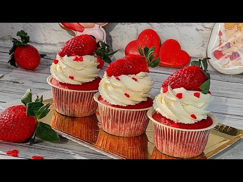 Видео: Капкейки "Красный бархат" ☆ Капкейки на 14 февраля ☆ Red velvet cupcakes