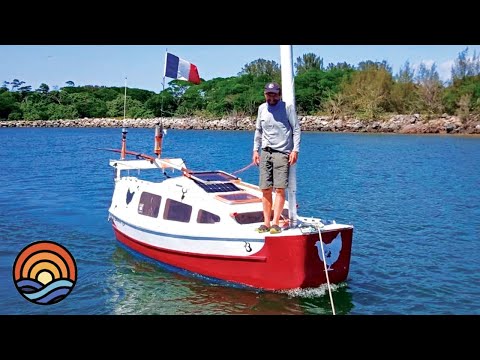 Видео: Кругосветное плавание на крошечной лодке!