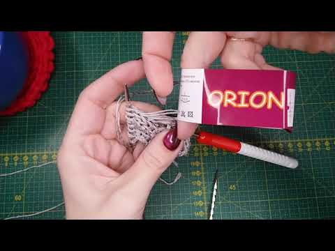 Видео: Как поднять спустившуюся изнаночную петлю.