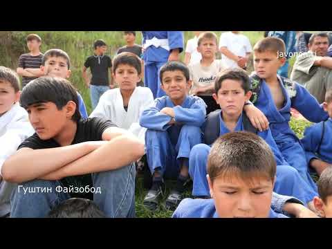 Видео: Маҳмадшариф Нажмиддинов ва Диёр паҳлавон Узбекистон ва Тоҷикистон гуштин дар Файзобод деҳ Арзанова