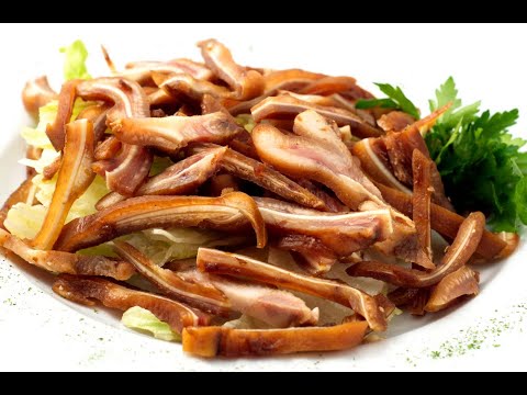 Видео: СВИНЫЕ УШИ. РЕЦЕПТ К ПИВУ. (ВКУСНО ЁПТЬ!!!)