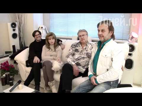 Видео: 7дней.ру - «Самоцветы» стали семьей