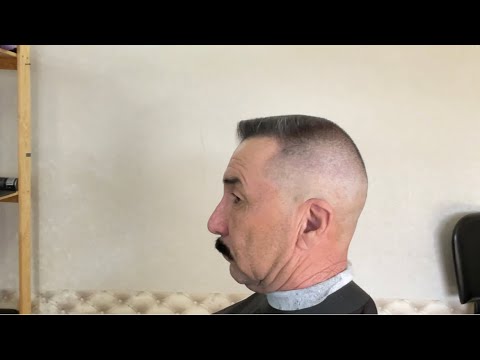 Видео: Мужская стрижка «Площадка». Flat top haircut tutorial.