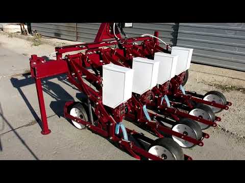 Видео: Овощная сеялка КЛЕН