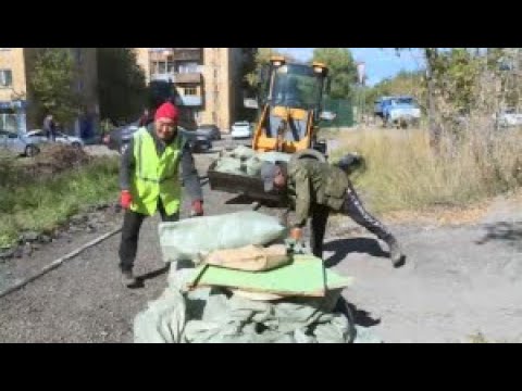 Видео: Активисты Караганды собрали 3 тонны мусора за один день