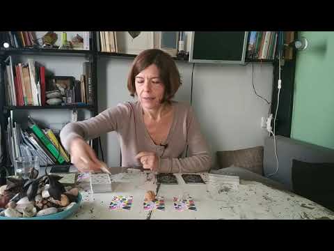 Видео: 🔥 КАК ОН МЕНЯ ЛЮБИТ? Гадание таро онлайн