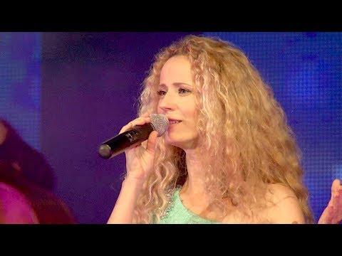 Видео: Desi Dobreva - Yovano, Yovanke LIVE 2018 / Деси Добрева - Йовано, Йованке LIVE 2018