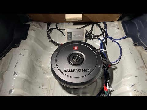 Видео: JBL BASSPRO HUB часть 1