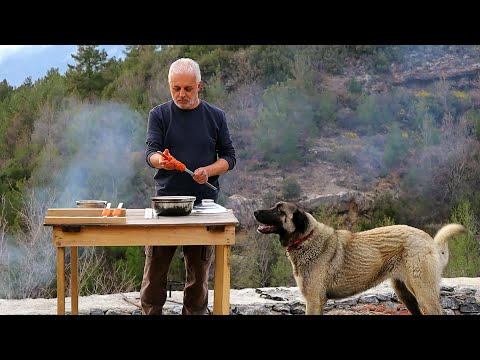 Видео: Куриный сикх кабаб и турецкий острый зерновой суп (эзогелин) Рецепт