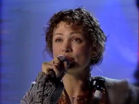 Видео: Колибри - Любовь и её конечности («Живые люди», 01.02.2007)