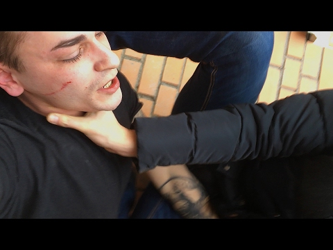 Видео: КАК ЮЛИКА ВЫГНАЛИ ИЗ КВАРТИРЫ