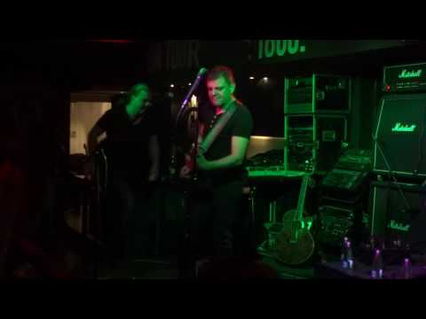 Видео: Б.Т.Р. -- Соло Барабани + Цвете от Луната (Варна, 18.02.2017)