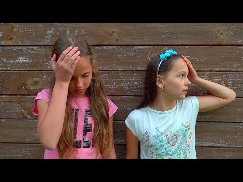 Видео: ПРЯЧЕМСЯ ОТ СЕСТРЫ!!