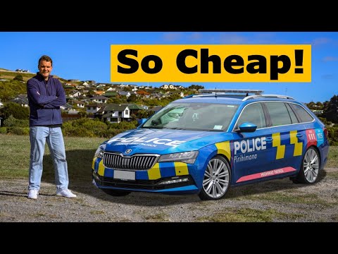Видео: Мы купили ПЕРВУЮ бывшую полицейскую Skoda Superb в Новой Зеландии!