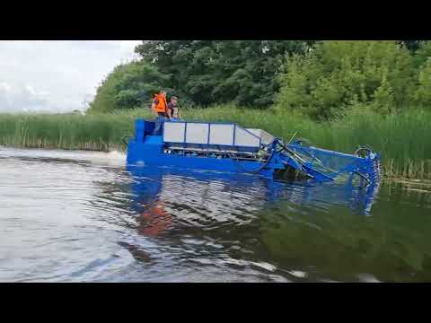 Видео: Лодка косилка для уборки водной растительности