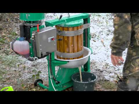 Видео: Соковыжималка для дома, большие обьемы за раз, экономим время!