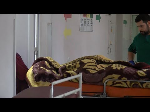 Видео: Жена колабира пред Спешното отделение в Хасково. Чакала 2 часа за преглед