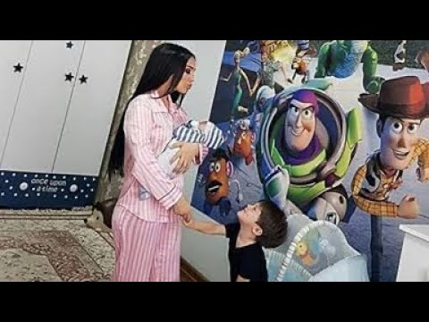 Видео: Зулайхо Махмадшоева дар карантин бо писаронаш! Зулайхо , Зулайхо Мадмадшоева