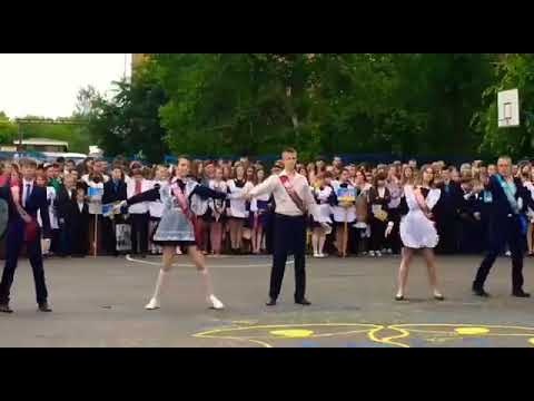 Видео: Флешмоб випускників 2018