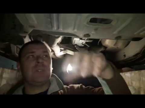 Видео: Как поменять масло на БМВ е-39.