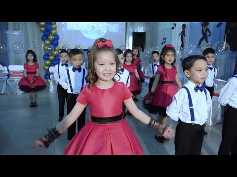 Видео: Праздник Прощай азбука 1а класс 2023 УВК "Школа  грамотеев" г.Джалал абад  Лилия Альбертовна