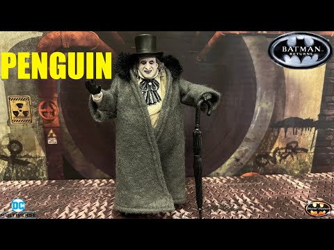 Видео: Обзор и сравнение фигурок Макфарлейн DC Мультивселенная Пингвин Бэтмен возвращается Дэнни ДеВито