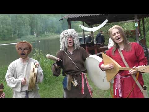 Видео: Русского. Скоморохи-люди и Василий Евхимович. Russian hurdy gurdy.