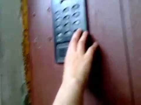 Видео: Прикольчик по домофончику 5