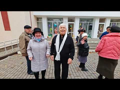 Видео: 1.11.25г..."ЛИСТЬЯ ЖЕЛТЫЕ"... 🍁🍂🍁... звучит на Танцполе в Гомельском парке... 