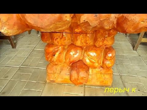 Видео: Жуки дровосеки(усачи) сожрали стол.