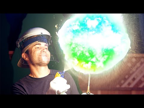 Видео: Радужные огненные шары! Лагерь CrunchLabs — Неделя 5