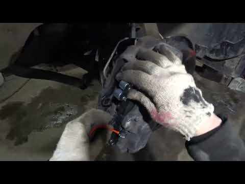 Видео: Замена передних и задних колодок Porsche Cayenne 955 & 957